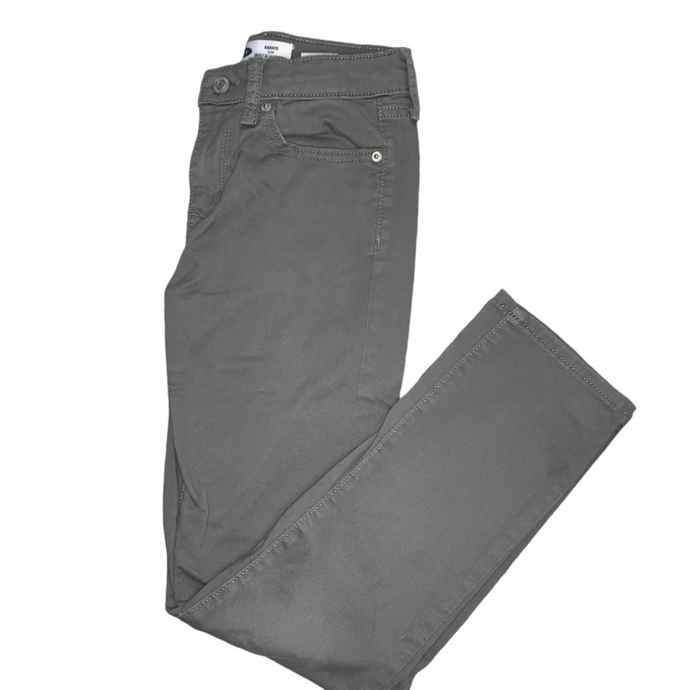 Old Navy Gray karate slim build-in flex Max boys size 10 w/adjustable waist